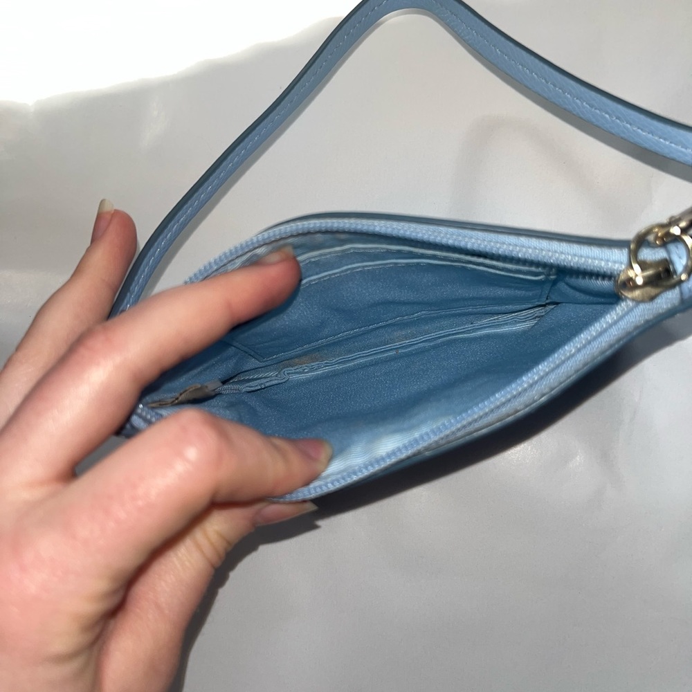 Super cute coach wallet! - Picture 3 of 4